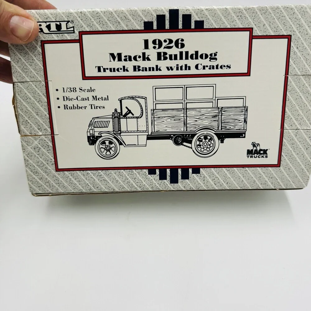 ERTL Anheuser-Busch 1926 Mack Bulldog Truck Bank W/Crates #9047 St Louis MO